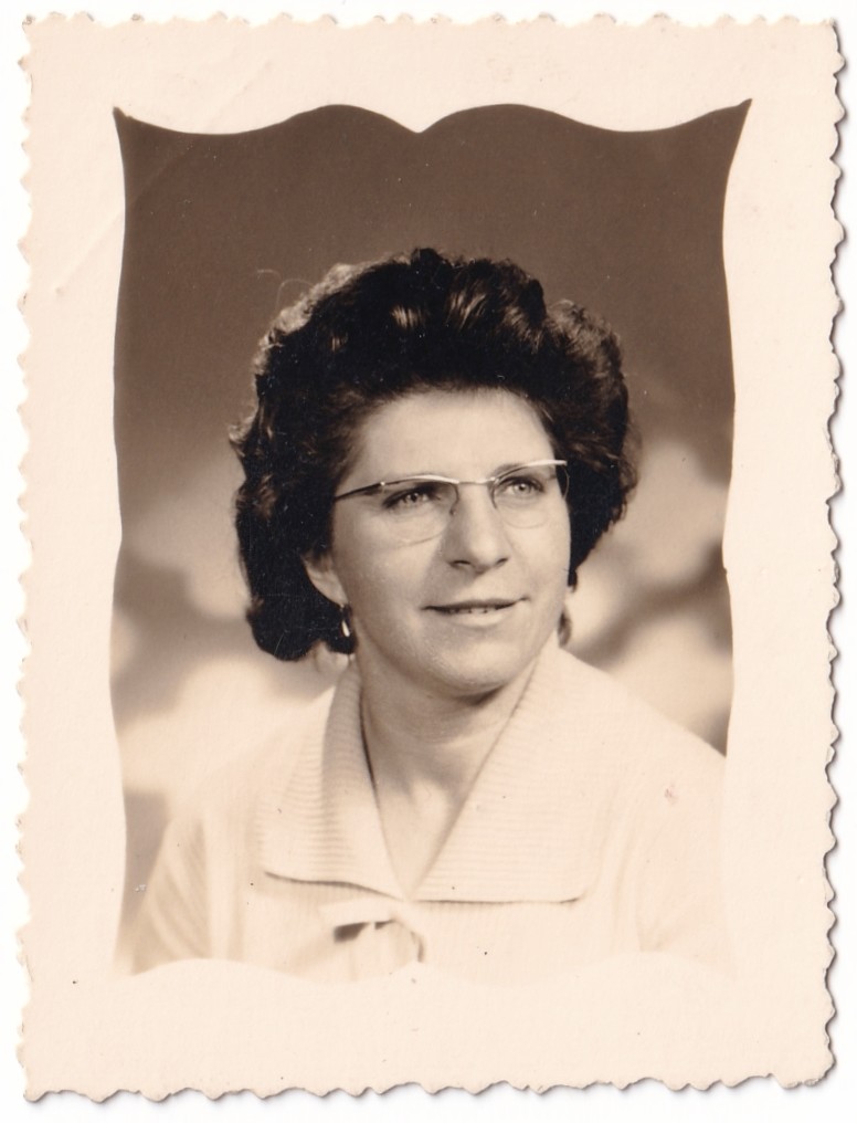 Portrait d’une femme avec texte au dos
